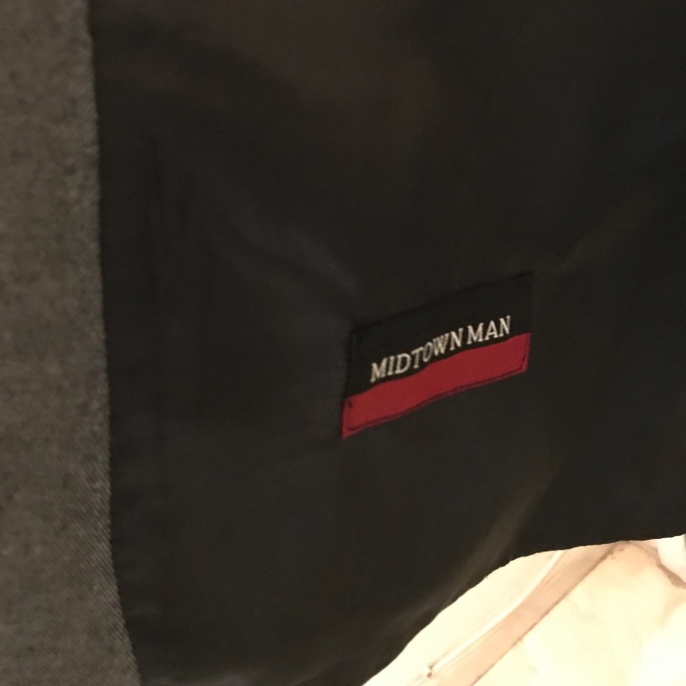 Men’s Vest - Picture 5 of 6